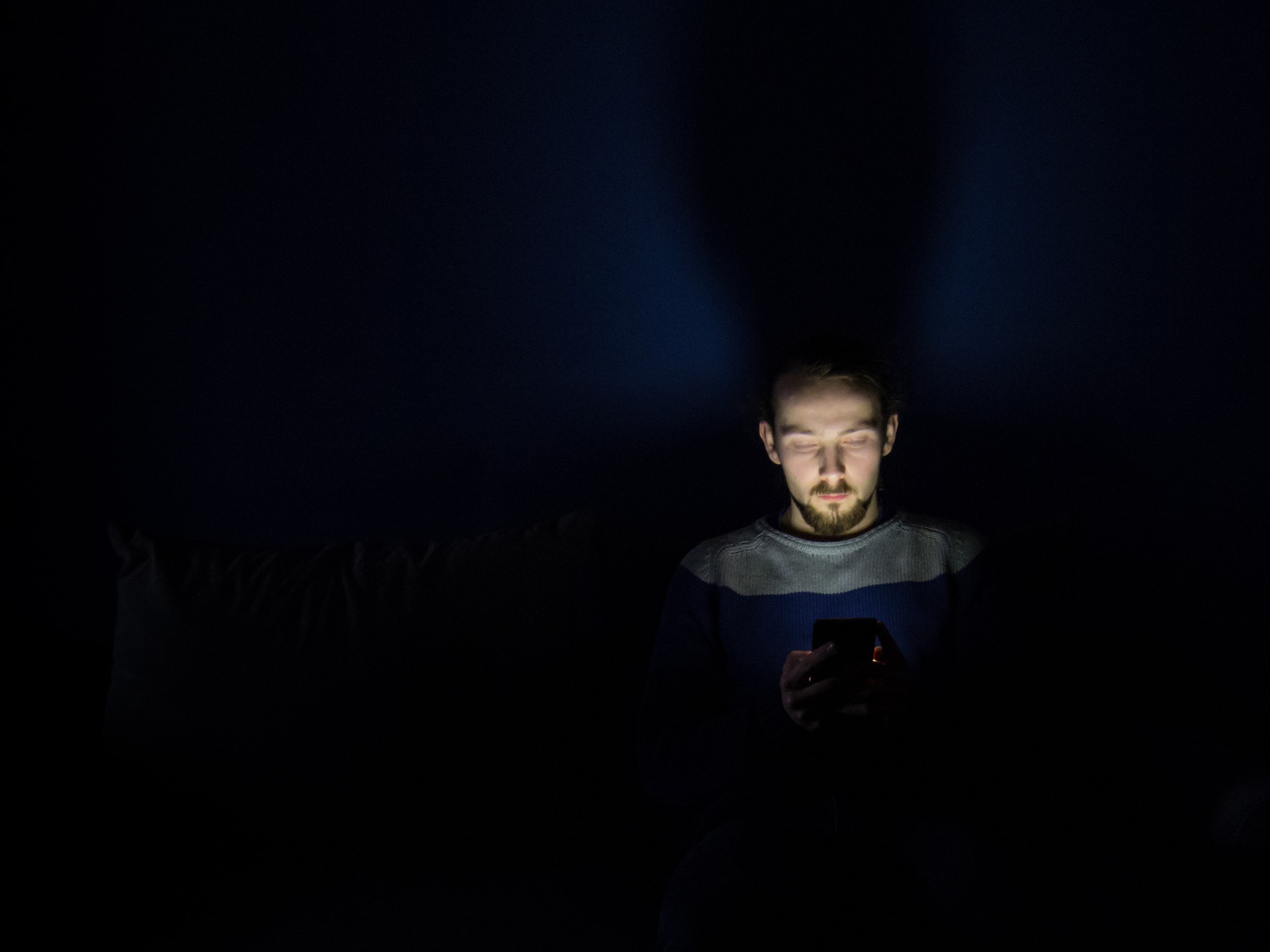 How Does Blue Light Affect Your Sleep? Food Fit Food Fit